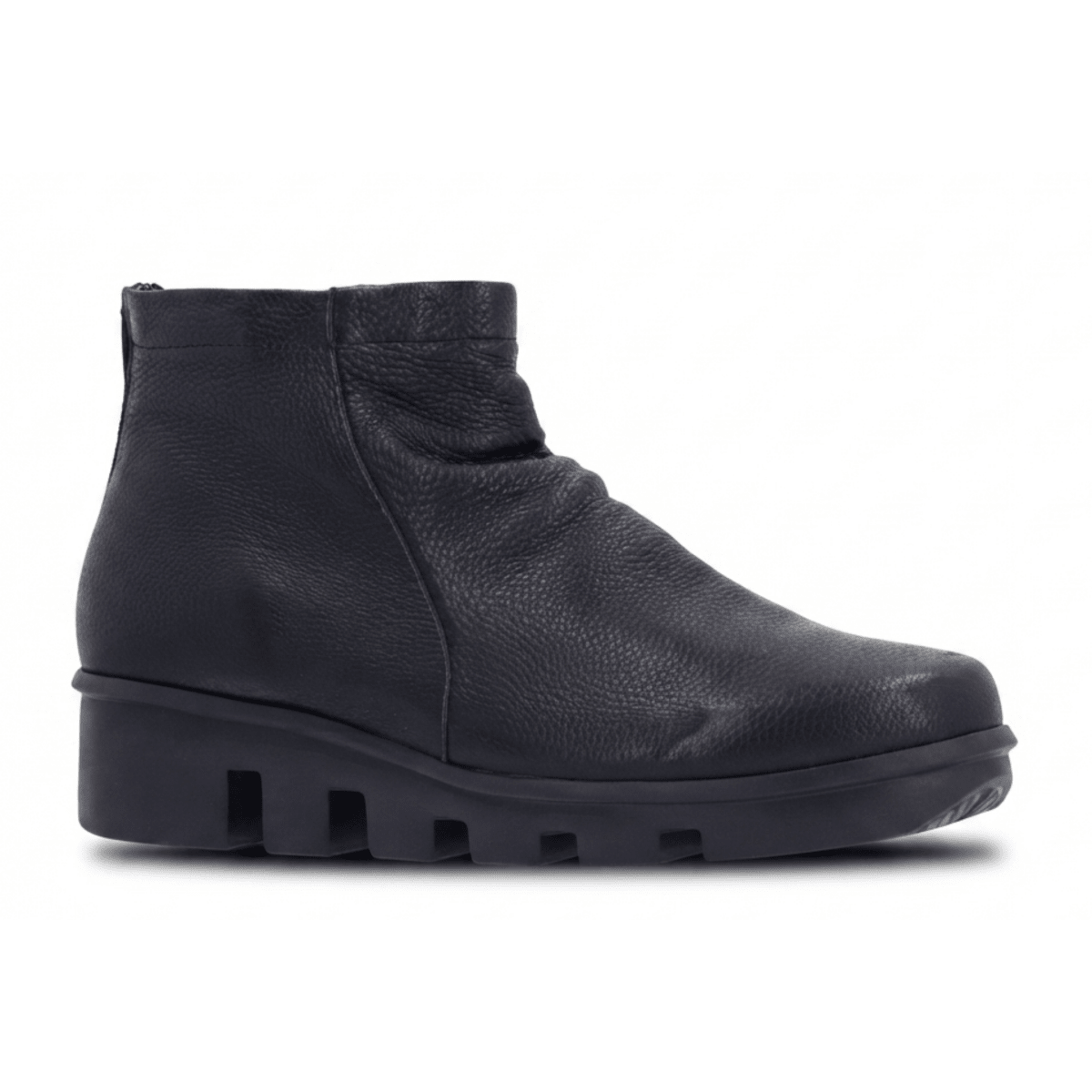 L'Amour Des Pieds Women's Hadirat Black Lamba - 9035122 - Tip Top Shoes of New York