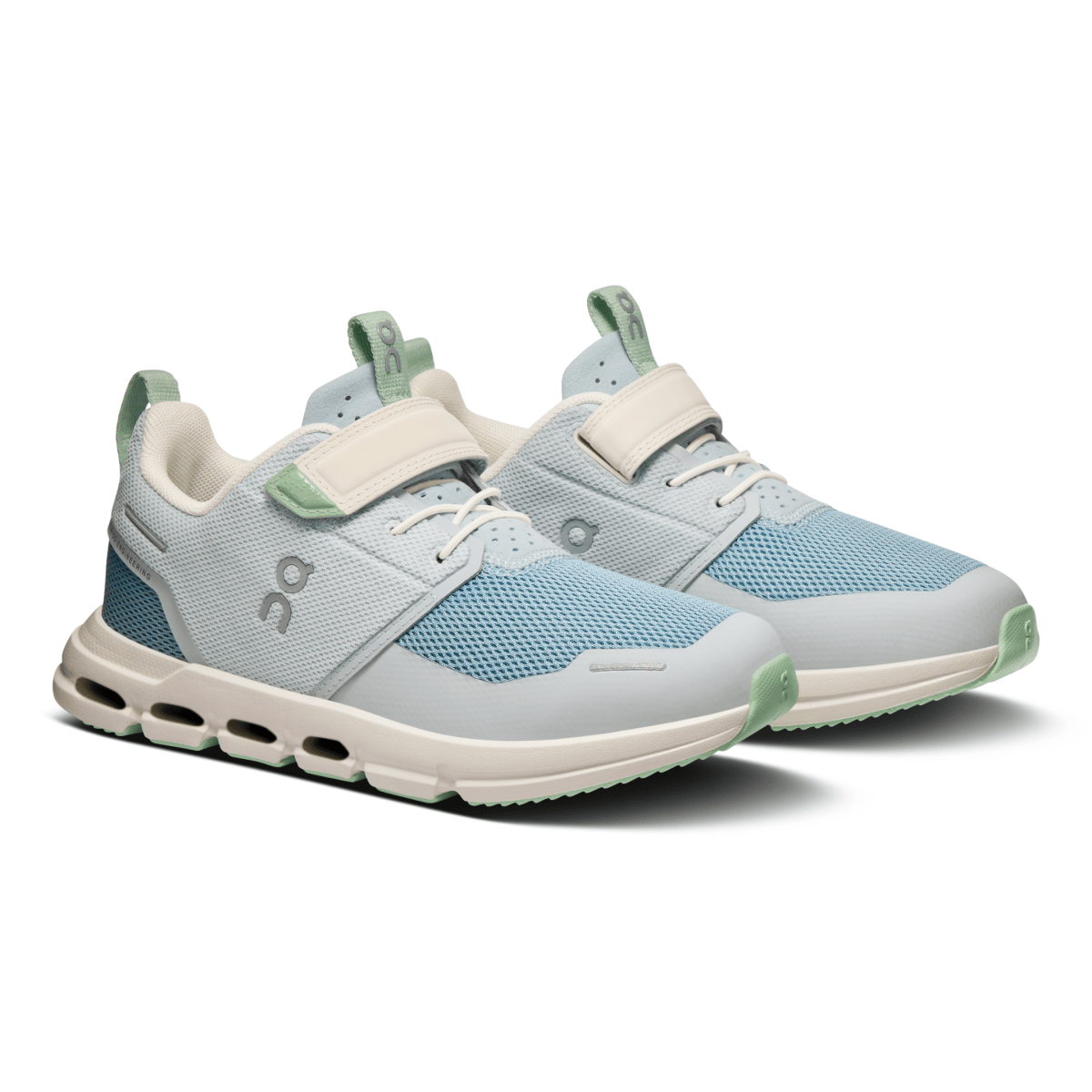 On Running Kid's (Preschool) Cloud Play Arctic/Ivory - 1091725 - Tip Top Shoes of New York