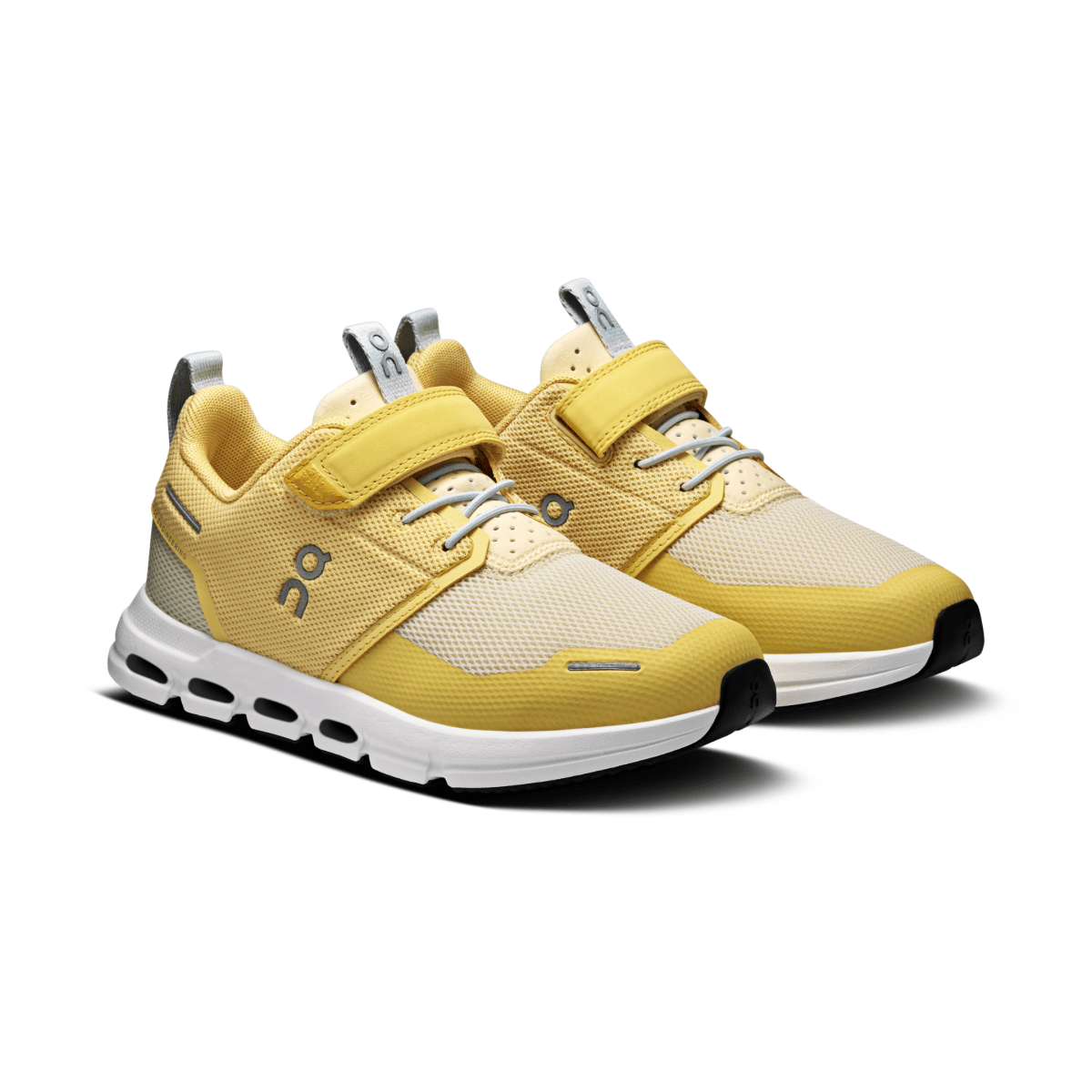 On Running Kid's (Preschool) Cloud Play Citrine/White - 1097096 - Tip Top Shoes of New York