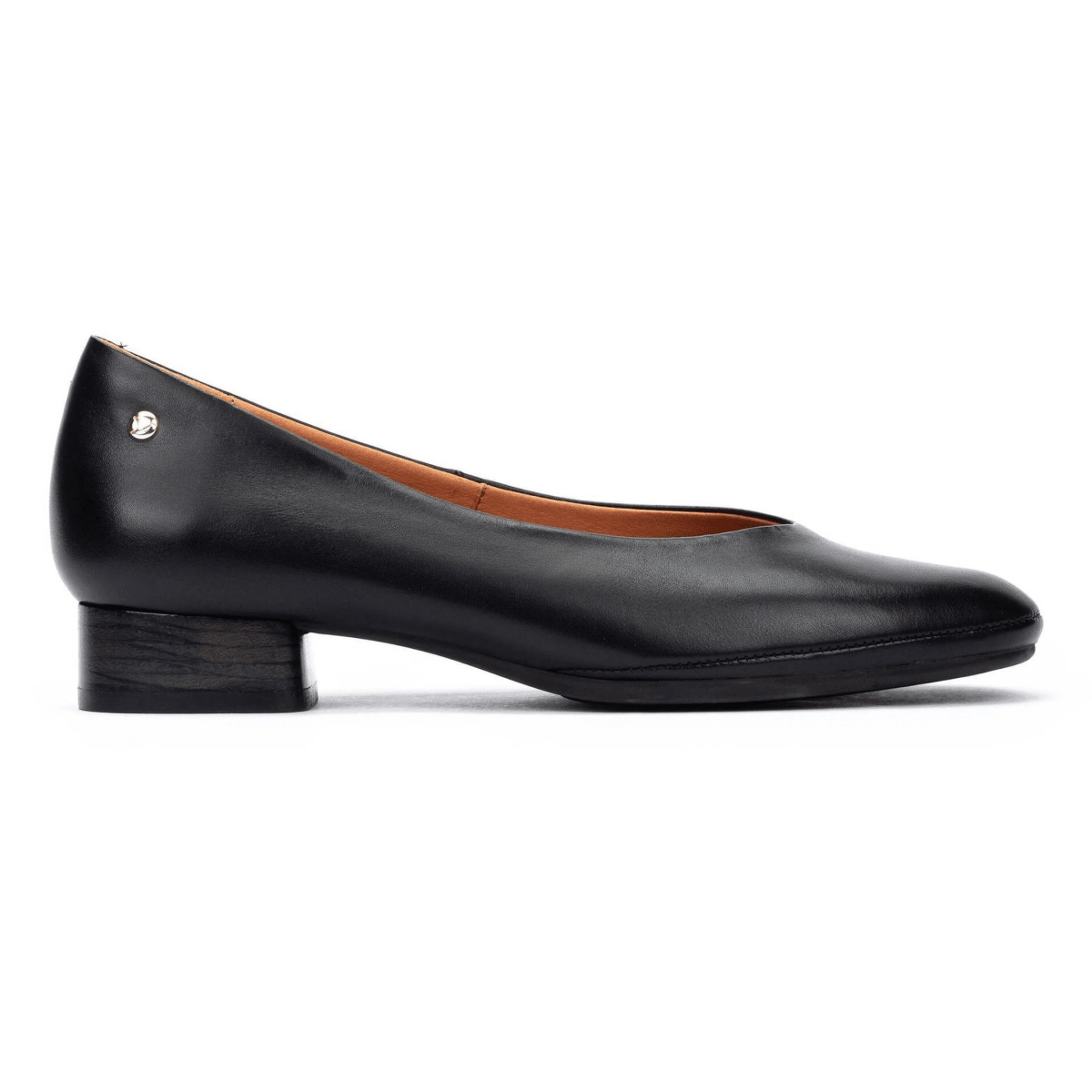 Pikolinos Women's Ubeda Black Leather - 9033904 - Tip Top Shoes of New York