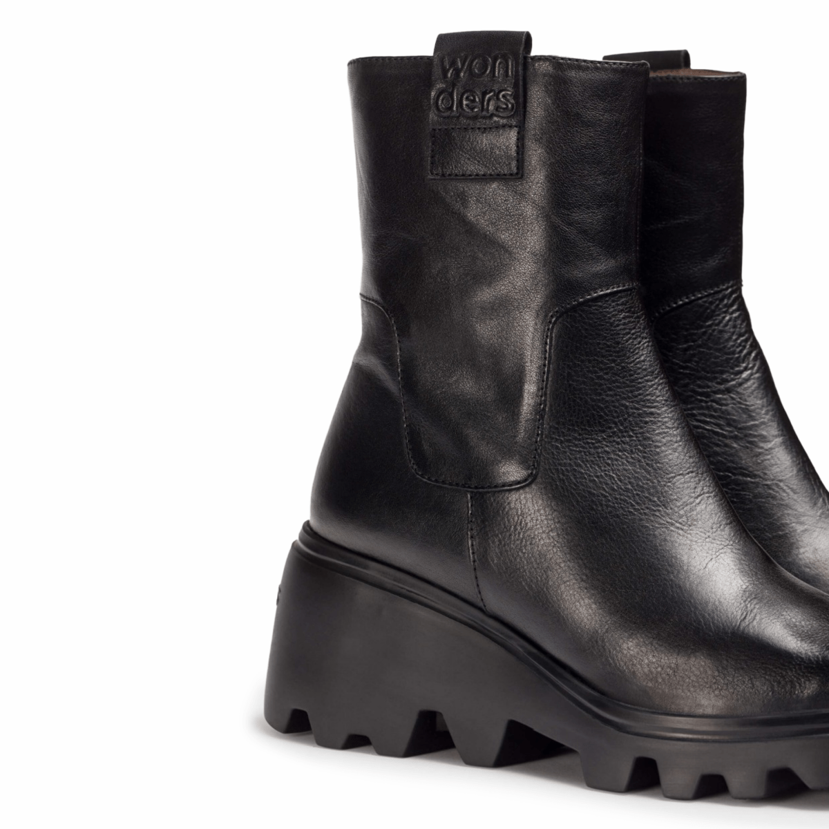 Wonders Women's Tornoto 22 Black Leather - 9027233 - Tip Top Shoes of New York