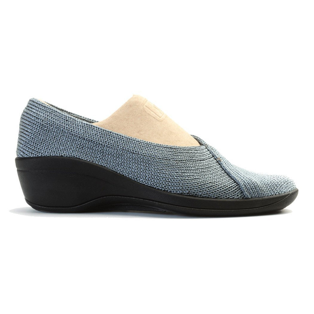 Sanuk Cross Stitch Casual Women's US 9 Flat Slip On Shoes