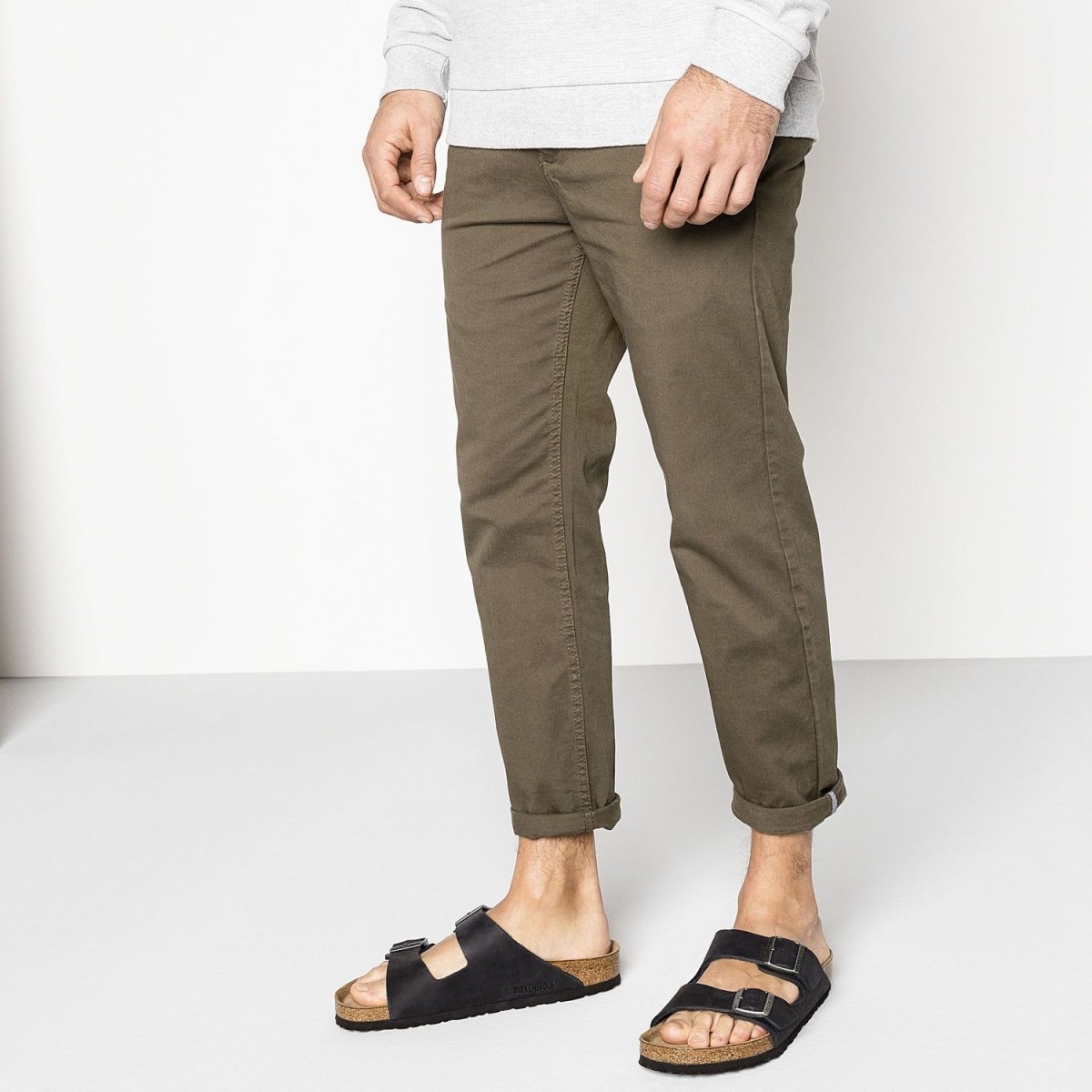 Birkenstock Men's Arizona Soft Footbed Black Oiled Nubuck - 881122 - Tip Top Shoes of New York