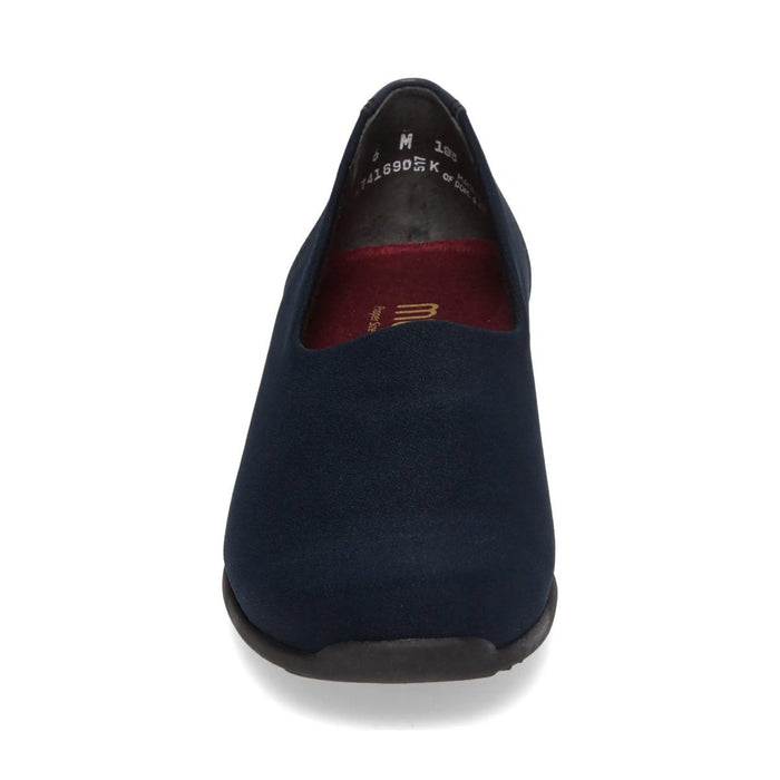 Munro Women's Traveler Black Fabric - 406288603023 - Tip Top Shoes of New York