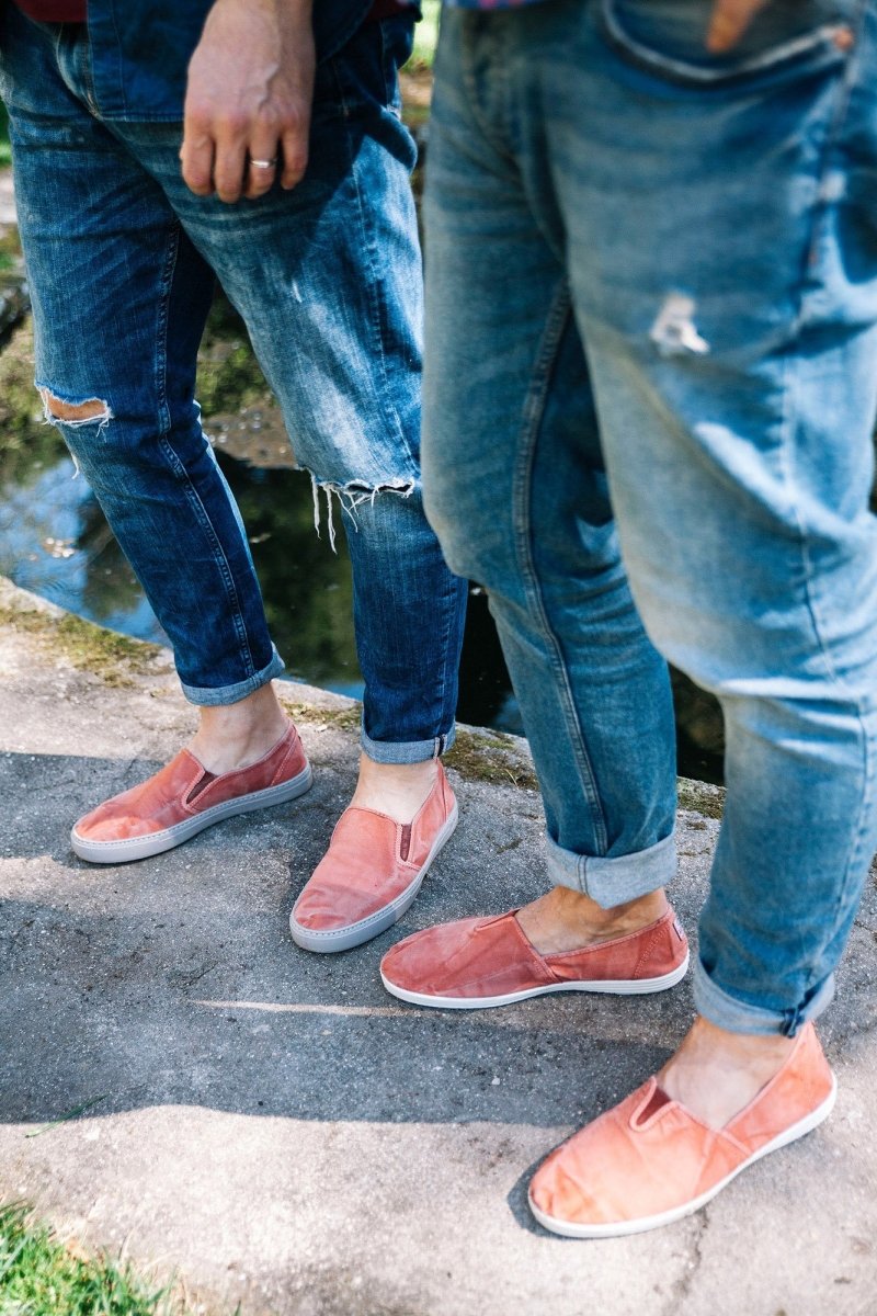 Natural World Men's Old Gazelle Black - 948410 - Tip Top Shoes of New York